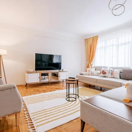 Central Flat Near Cevahir Mall And Metro In Sisli Apartament