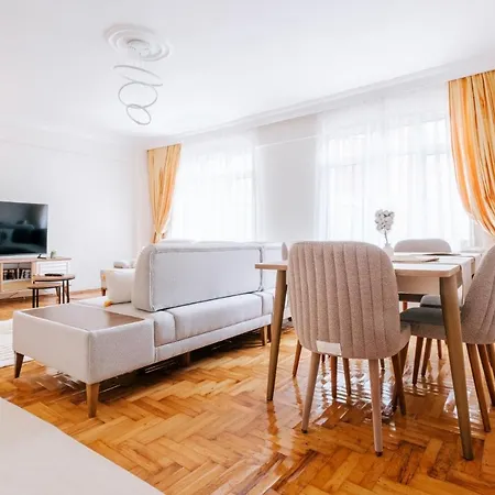 Central Flat Near Cevahir Mall And Metro In Sisli *