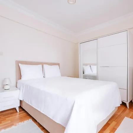 Central Flat Near Cevahir Mall And Metro In Sisli * 伊斯坦布尔
